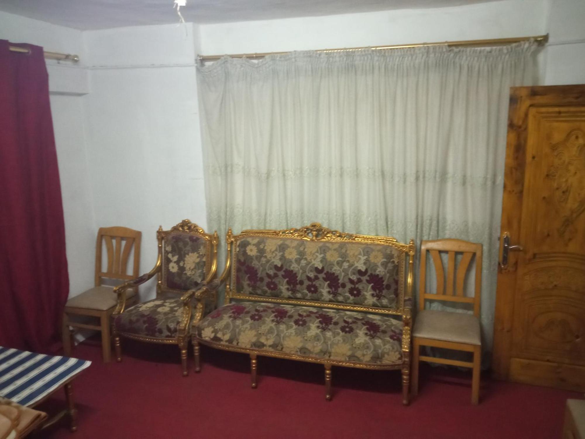 Flower Roomsللرجال فقط Apartment *